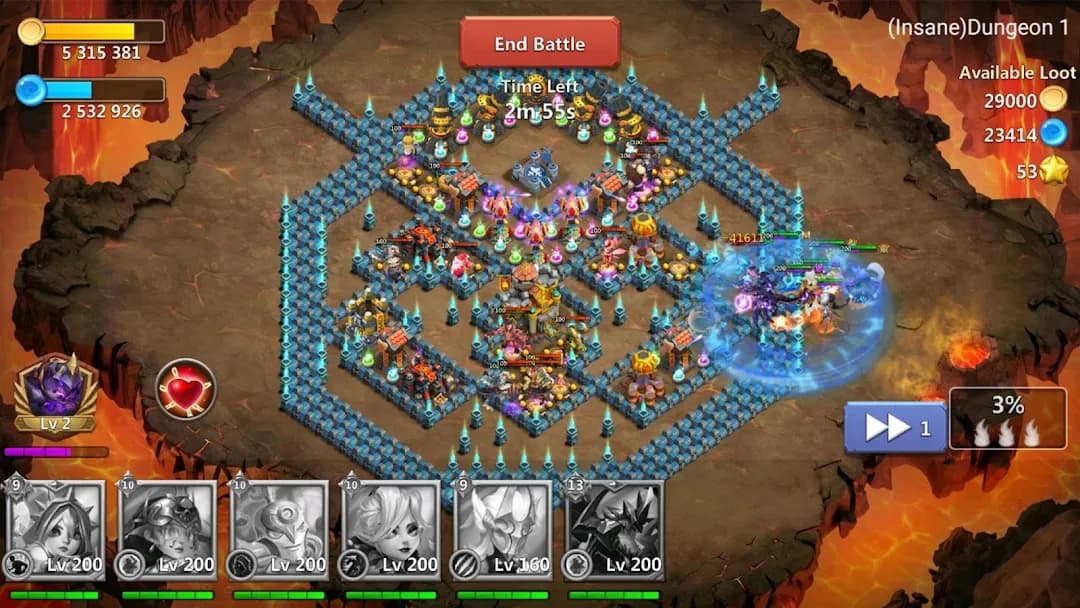 Castle Clash مهكرة — لقطة شاشة 2